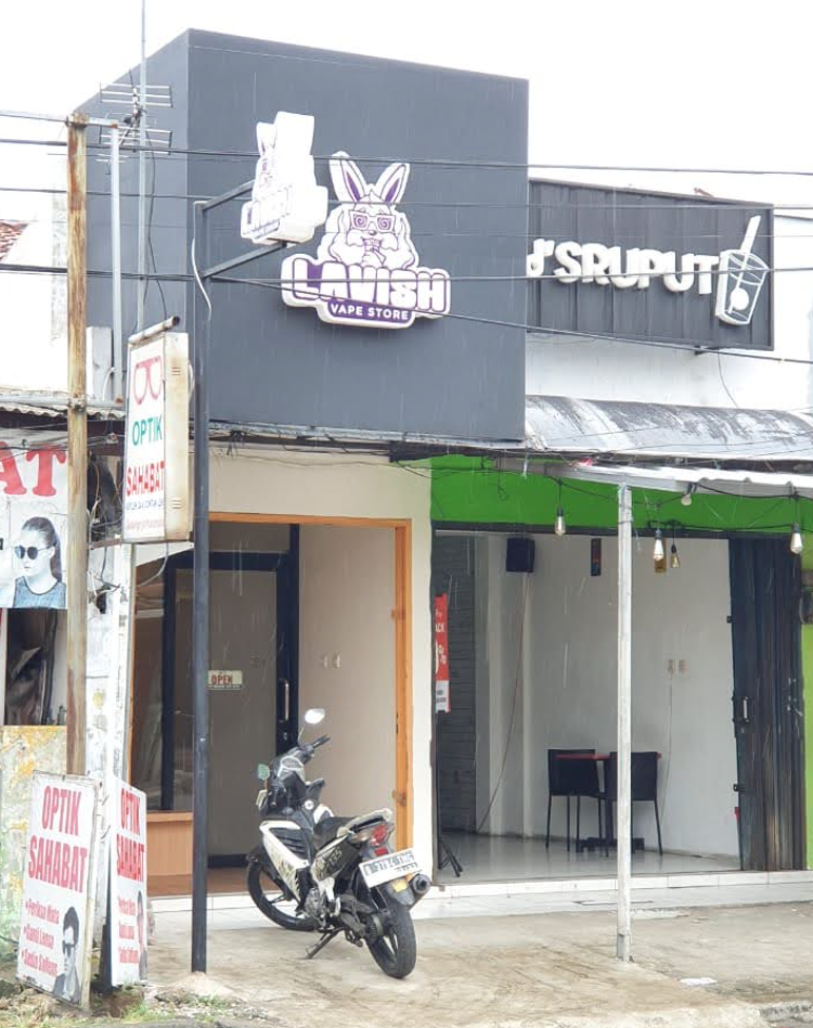 Lavish Vapestore